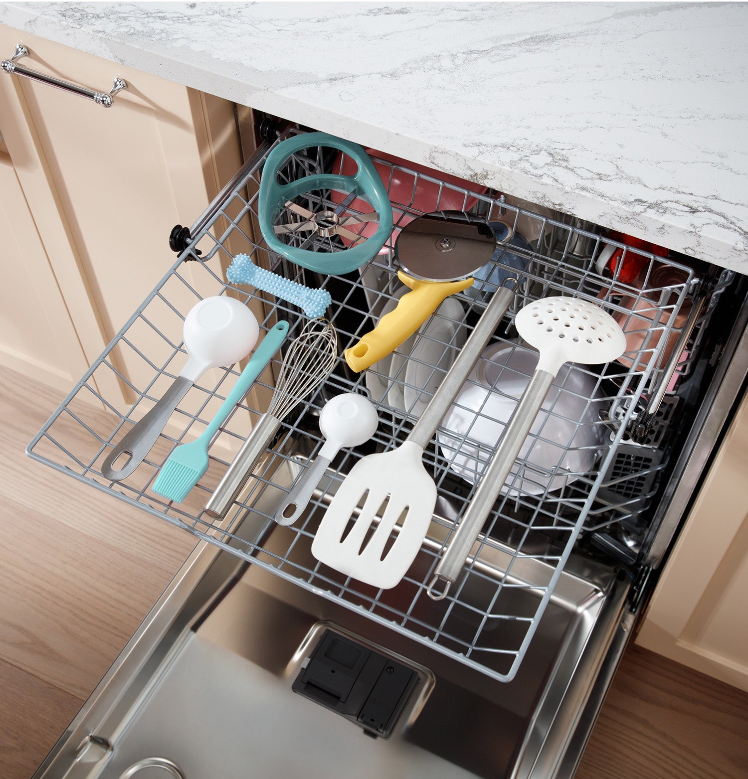GE 24" Fingerprint Resistant Stainless Steel Dishwasher with Stainless Steel Interior and Third Rack- GDF650SYVFS