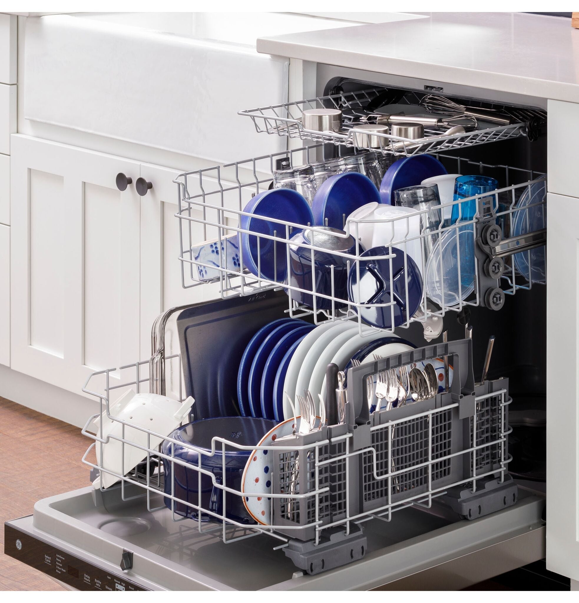 GE Fingerprint Resistant Stainless Steel Dishwasher with Sanitize Cycle - GDP630PYRFS