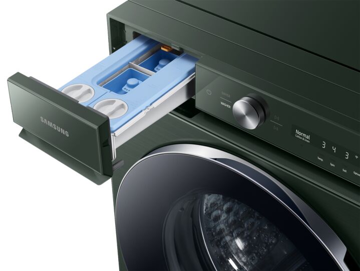 Samsung BESPOKE Emerald Green Front-Load Washer with Ultra Capacity (6.1 cu. ft.) - WF53BB8900AGUS