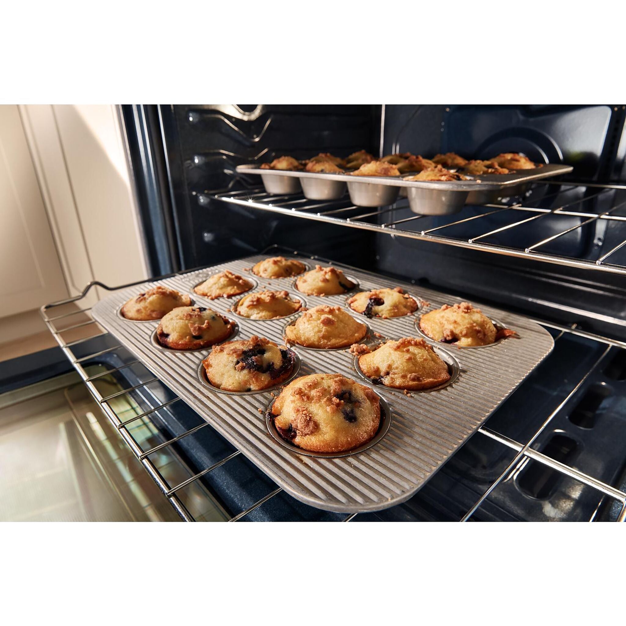 Whirlpool Black Gas Freestanding Range (5 Cu.Ft.)- WFGS5030RB