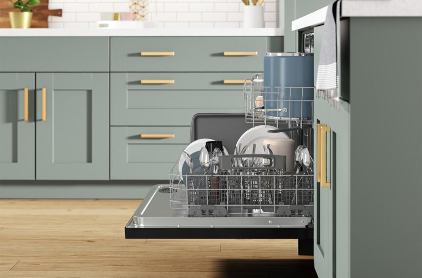 Whirlpool Black Dishwasher with Deep Top Rack (50 dBA) - WDT740SALB