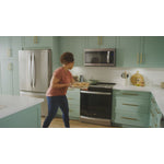 Whirlpool Black Stainless 30" 5-in-1 Range with AirFry (5.3 Cu Ft) - YWFE550S0LV