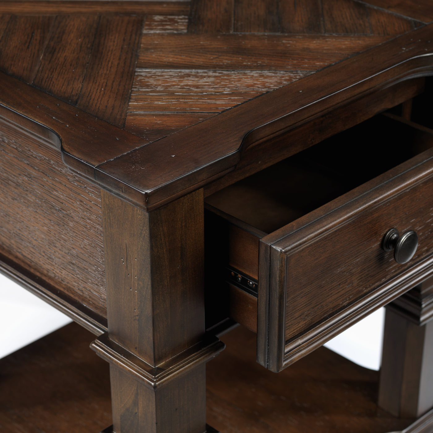 Roman End Table - Walnut