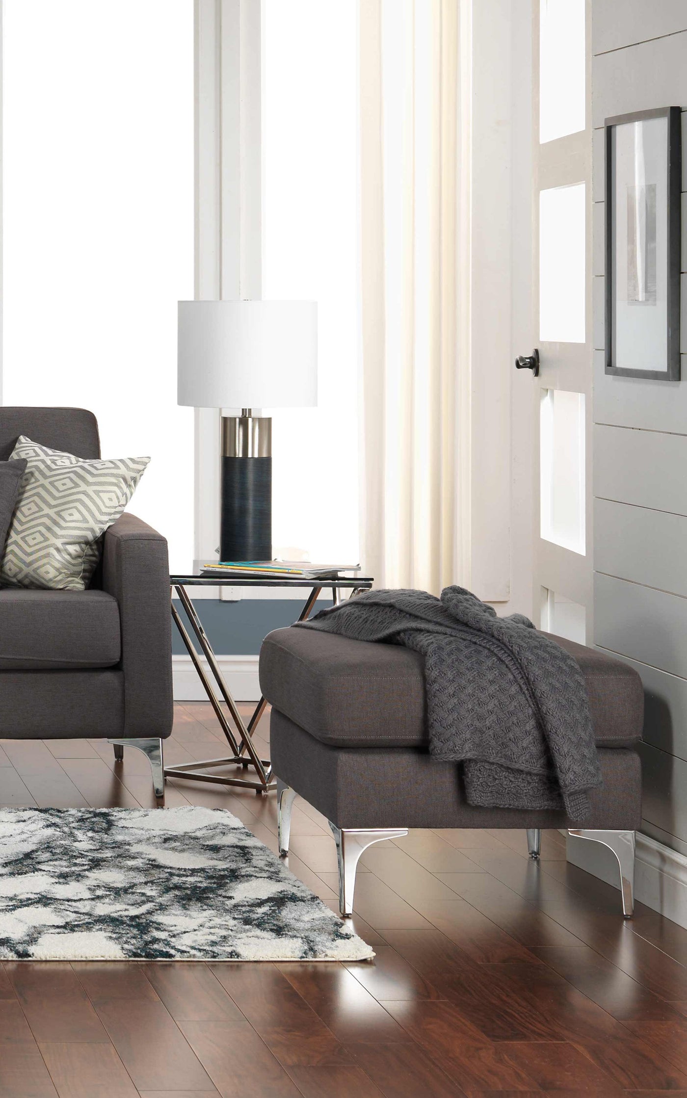 Skylar End Table - Silver and Black