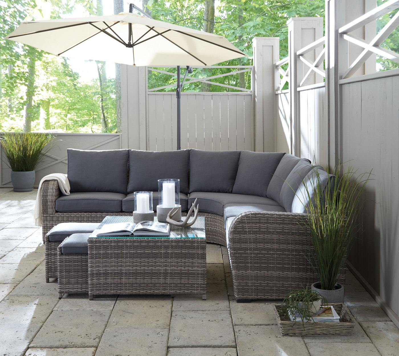 Melville One- 3-Piece Outdoor Sectional - Grey