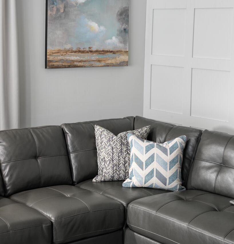 Meldrid 3 Pc. Sectional with Left Facing Chaise - Grey