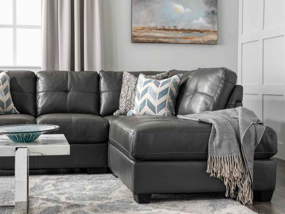 Meldrid 3 Pc. Sectional with Left Facing Chaise - Grey