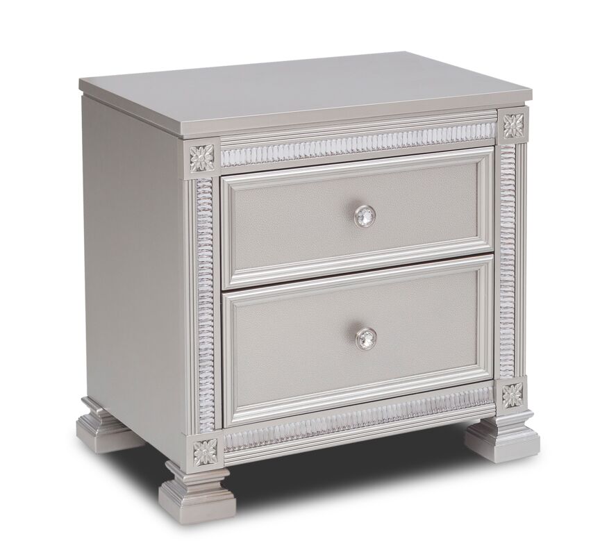 Henley 6-Piece Queen Bedroom Package - Silver