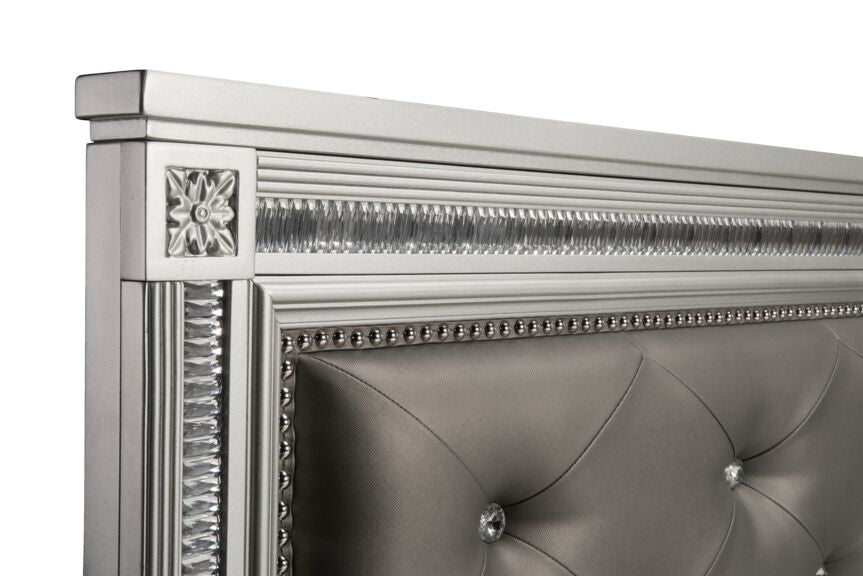 Henley 3-Piece King Bed - Silver