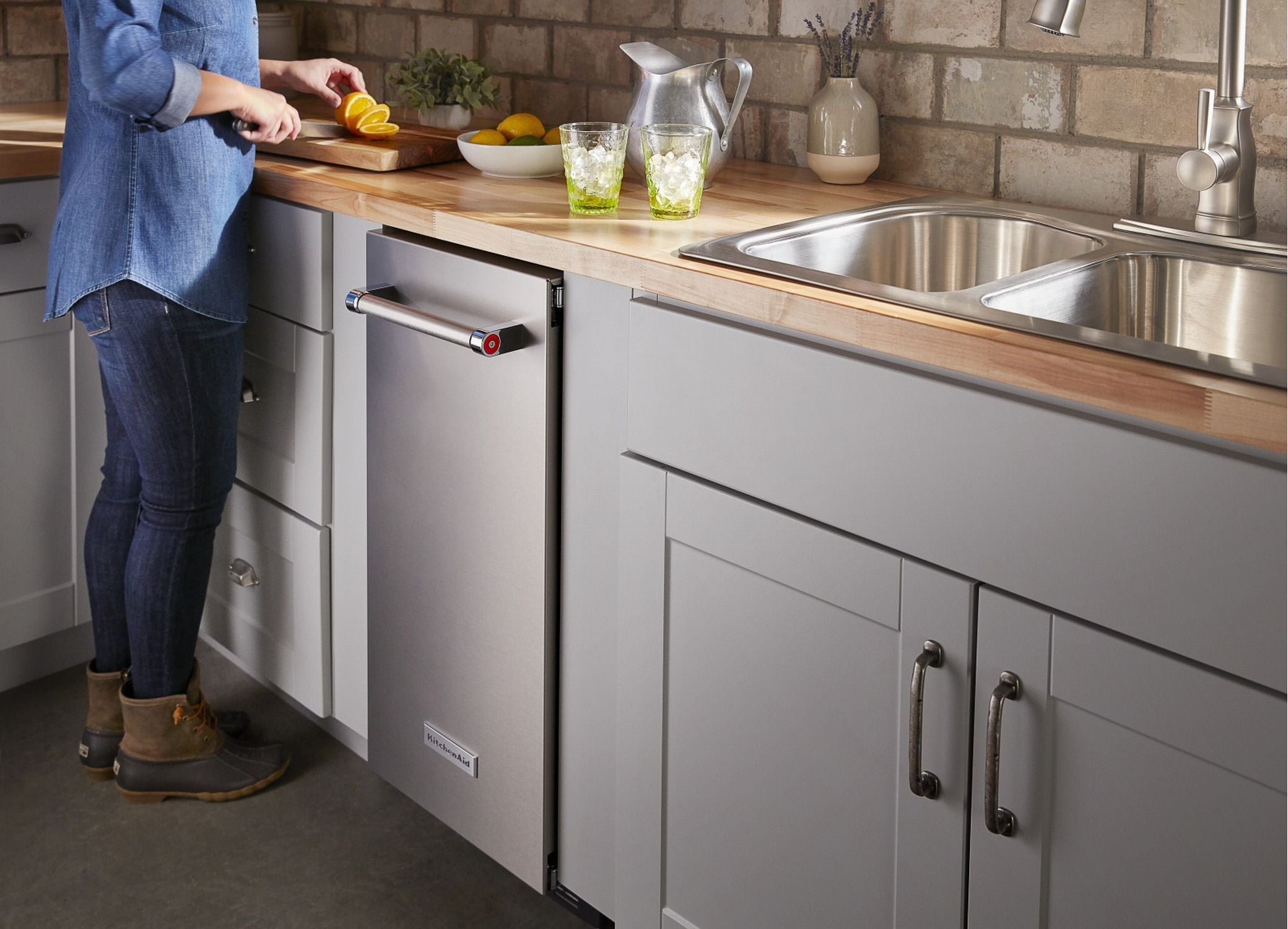 KitchenAid Stainless Steel with PrintShield 15" Automatic Ice Maker - KUIX535HPS
