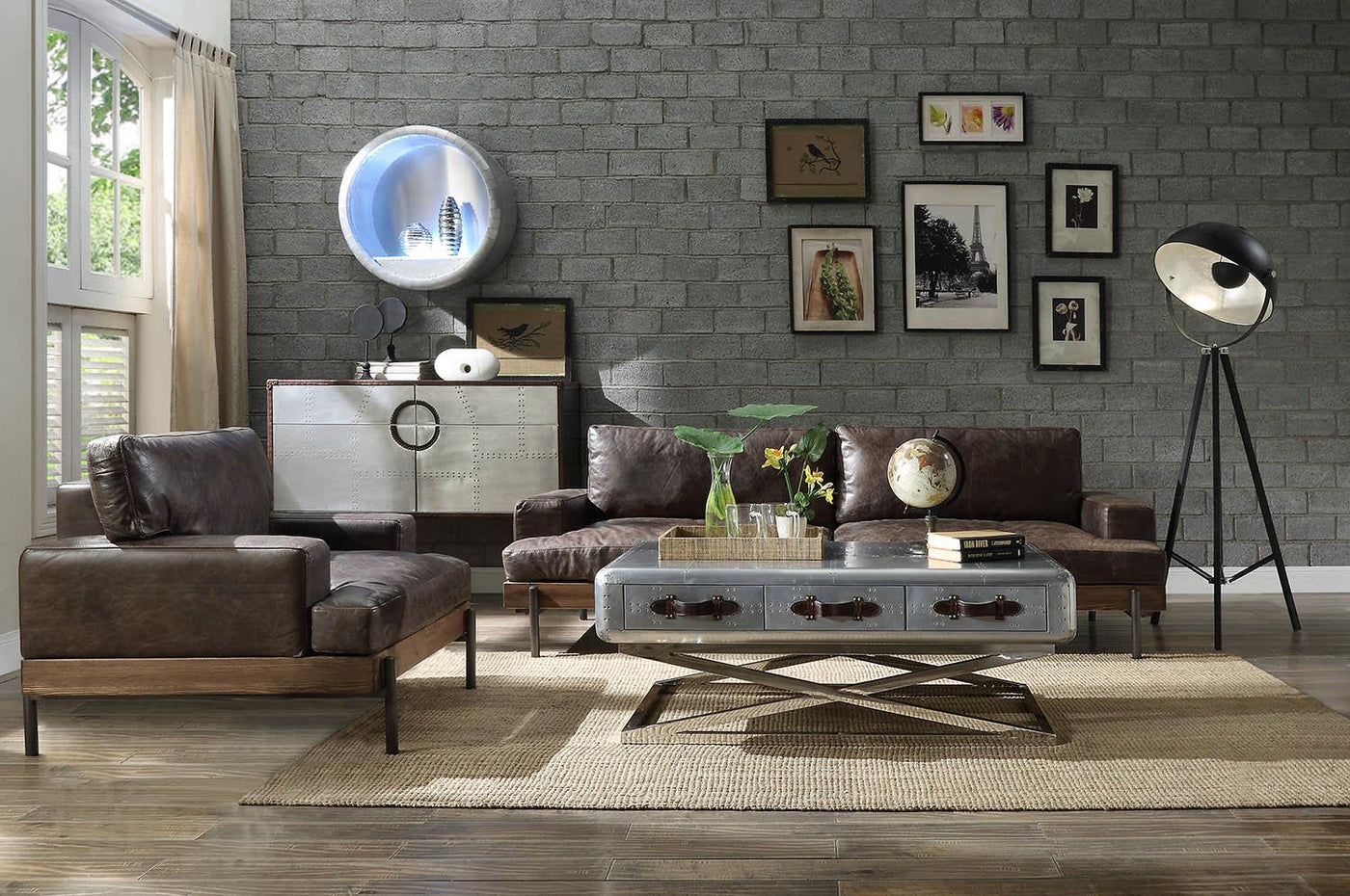Charlie Brown - IV Leather Sofa