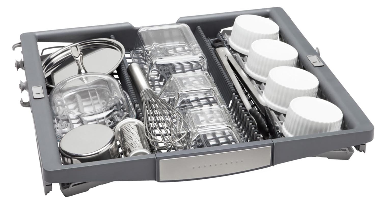 Bosch Stainless Steel 24" Smart Dishwasher with Home Connect, Third Rack - SHP55CM5N