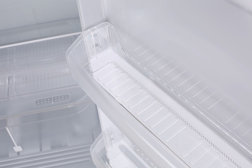 Epic 28" White Top Mount Refrigerator (14.8 cu. ft.) - EFF148W