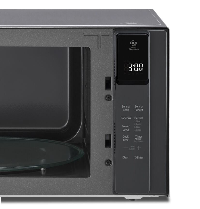 LG Smudge Resistant Stainless Steel NeoChef™ Countertop Microwave with Smart Inverter and EasyClean® (1.5 Cu.Ft) - LMC1575ST