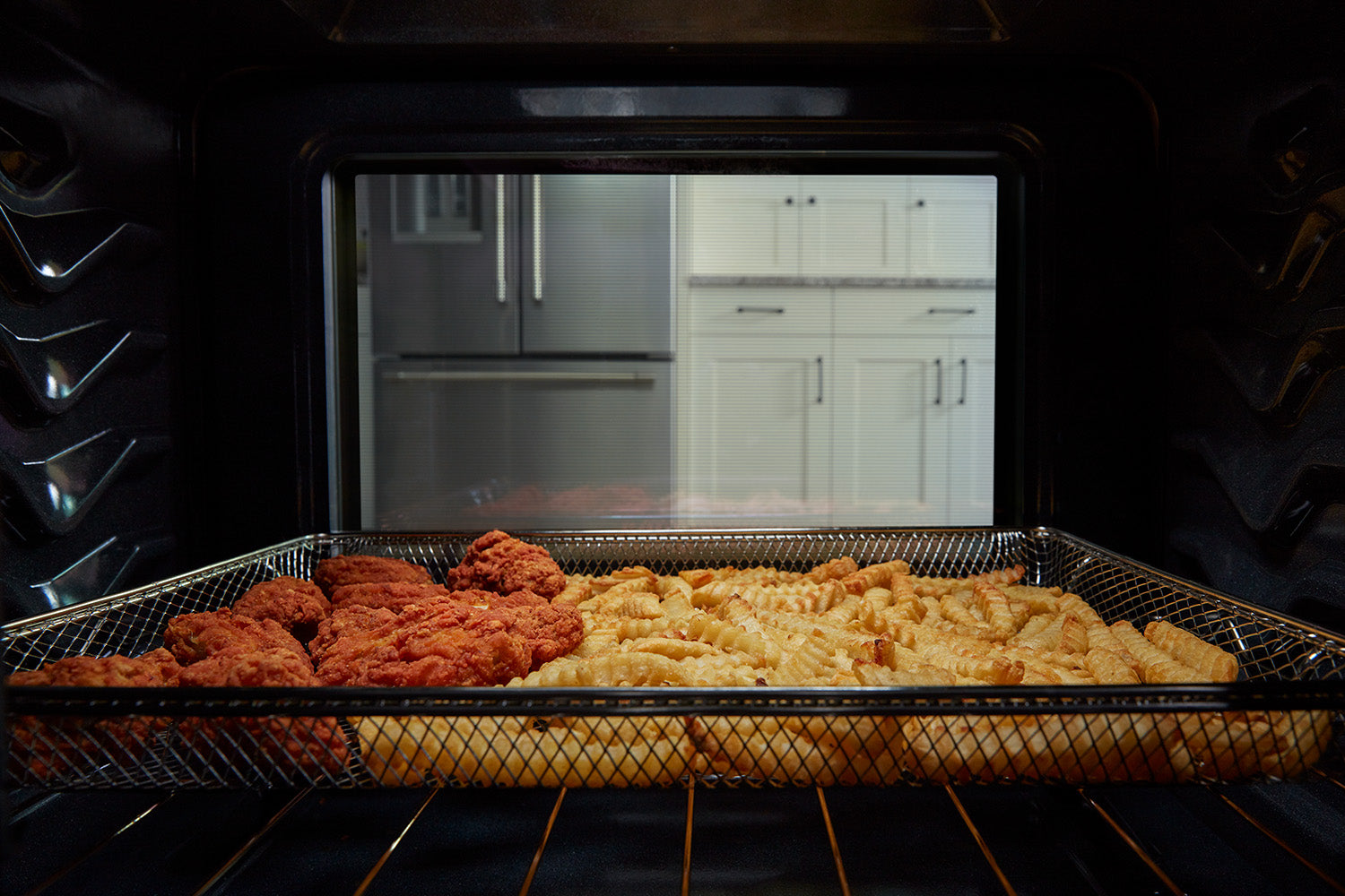 Maytag Fingerprint Resistant Stainless Steel 30" Gas Range with AirFry (5 Cu.Ft.) - MGR7700LZ