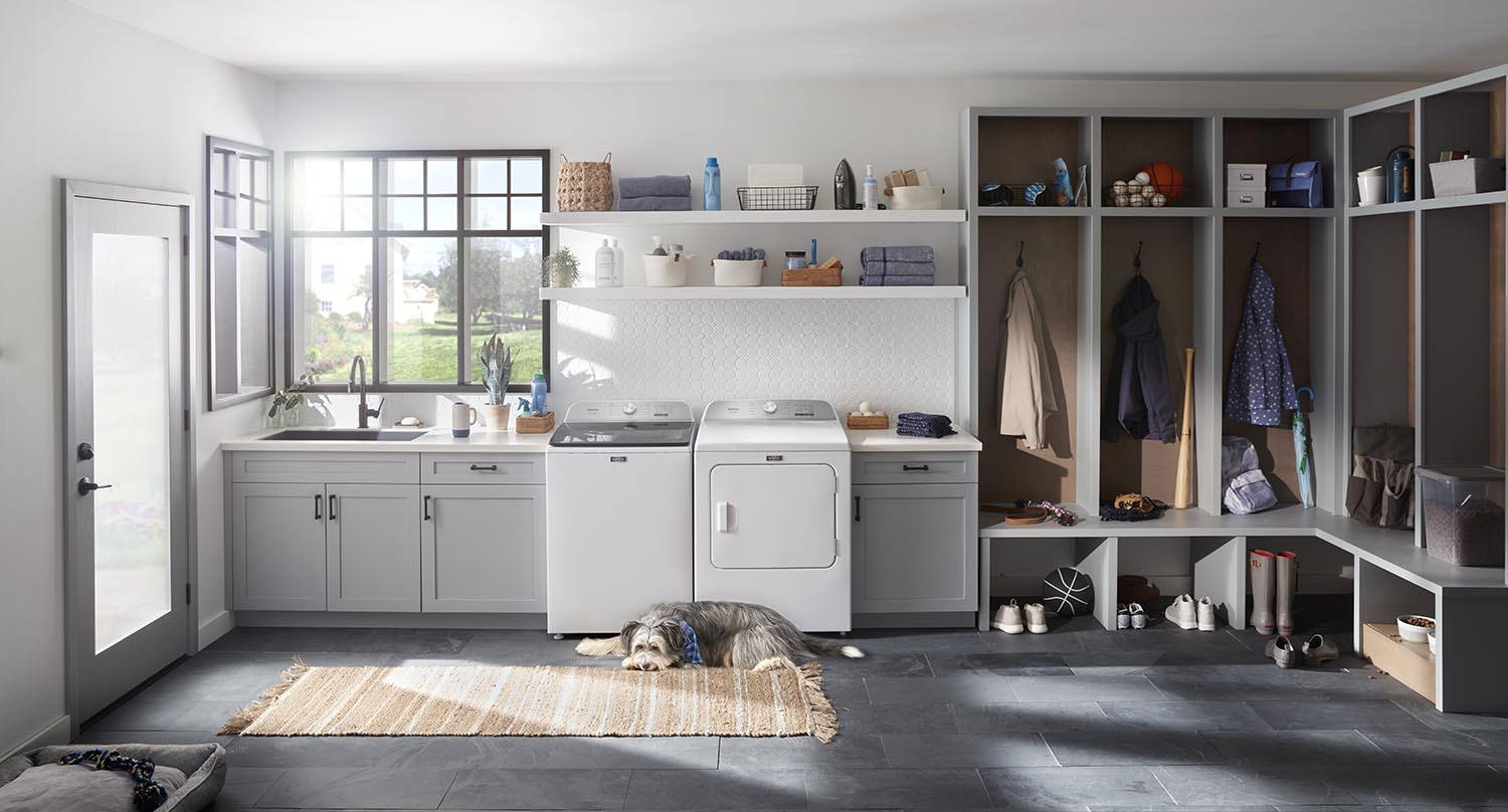 Maytag White Top-Load Washer (5.4 cu. ft.) & Electric Dryer (7.0 cu. ft.) - MVW6500MW/YMED6500MW