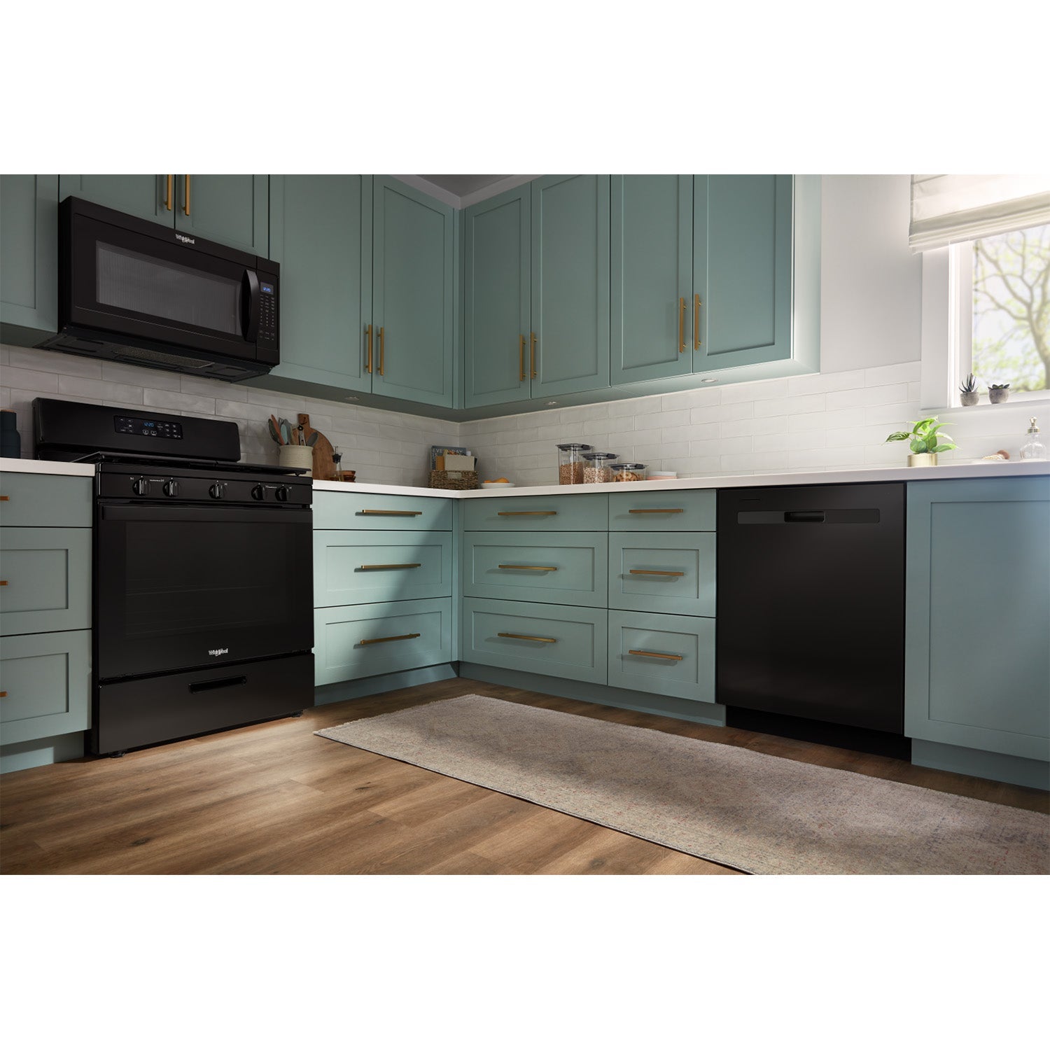 Whirlpool 24" Black Dishwasher (55 dBA) - WDP540HAMB