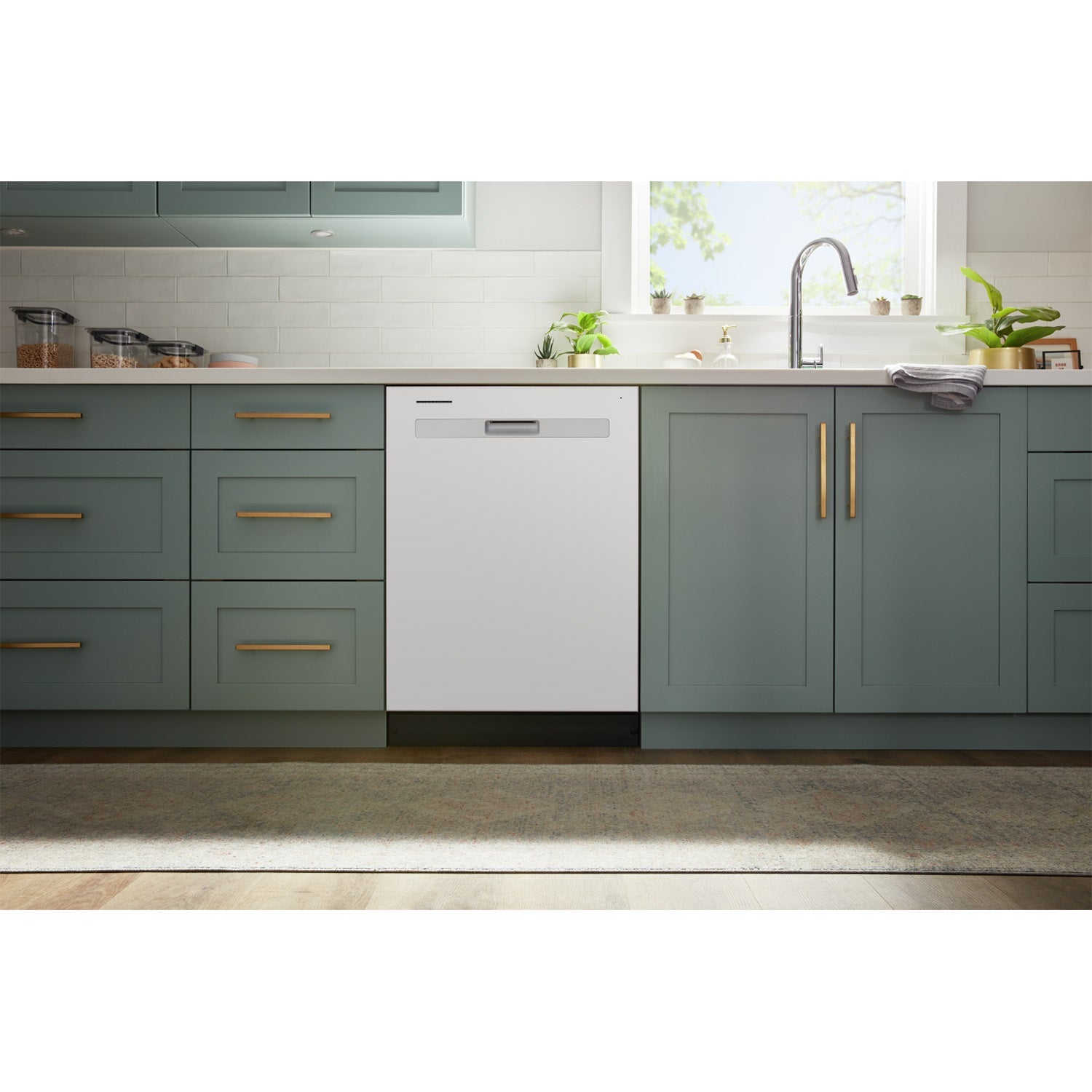 Whirlpool 24" White Dishwasher (55 dBA) - WDP540HAMW