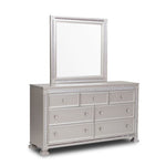 Henley 6-Piece Queen Bedroom Package - Silver