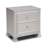 Henley 5-Piece Queen Bedroom Package - Silver