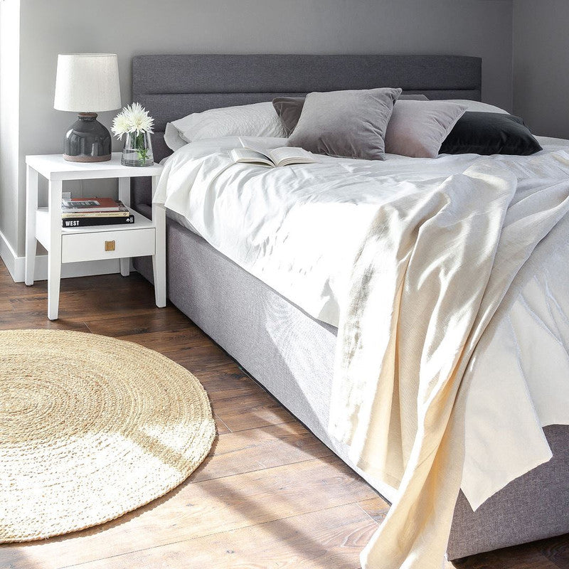 Kalasin Upholstered Platform King Bed - Grey/Beige