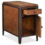 Pinebrook Chairside Table - Distressed Natural Pine